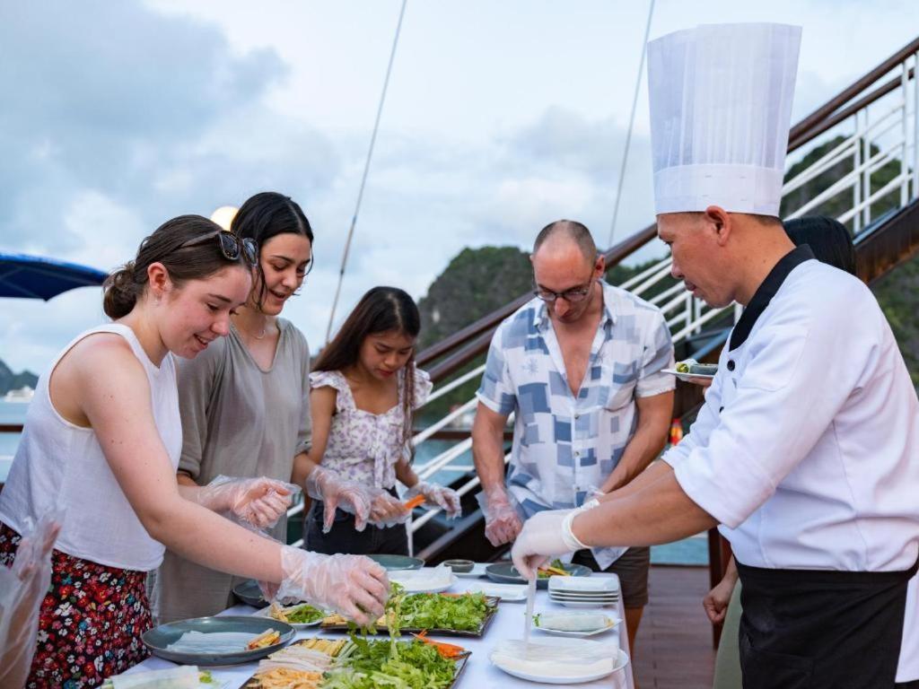 Thu Thuy Cruise - Travel Hotel Chan Chau Exterior photo