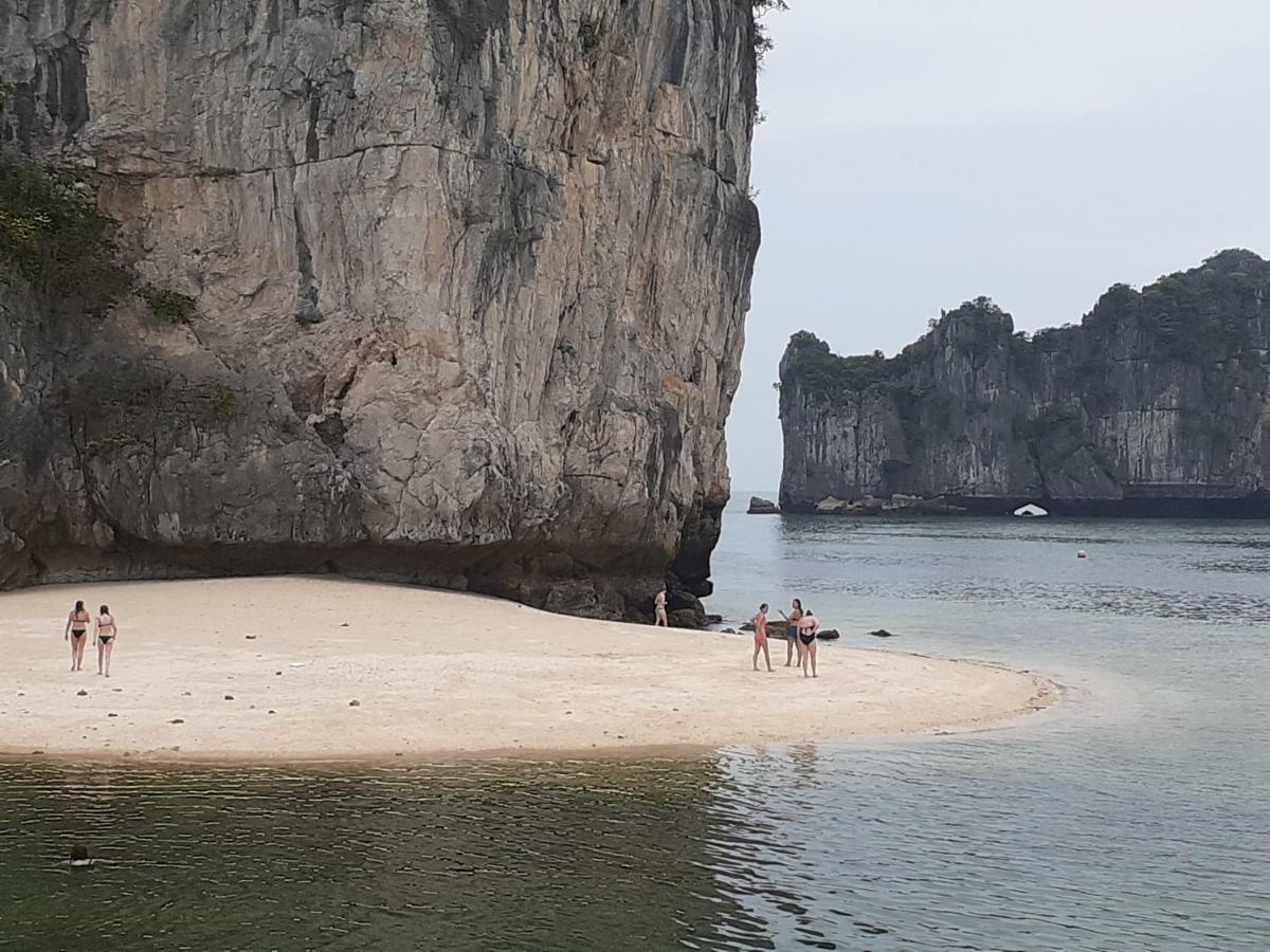 Thu Thuy Cruise - Travel Hotel Chan Chau Exterior photo